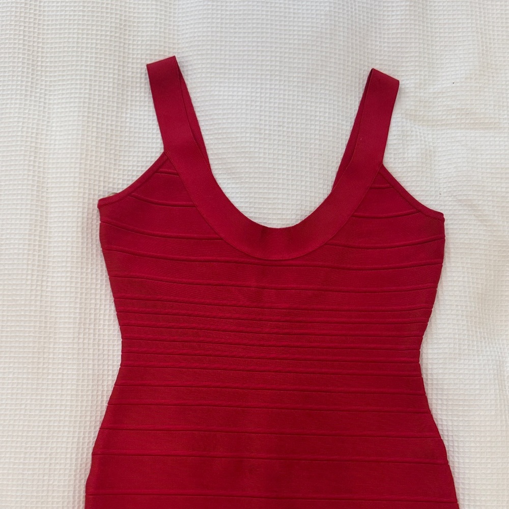 Herve Leger lipstick Red bandage dress never been worn but no tags in L.